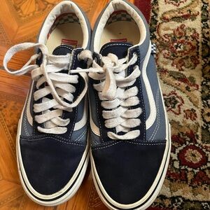 Vans Men's Navy and White Sneakers
